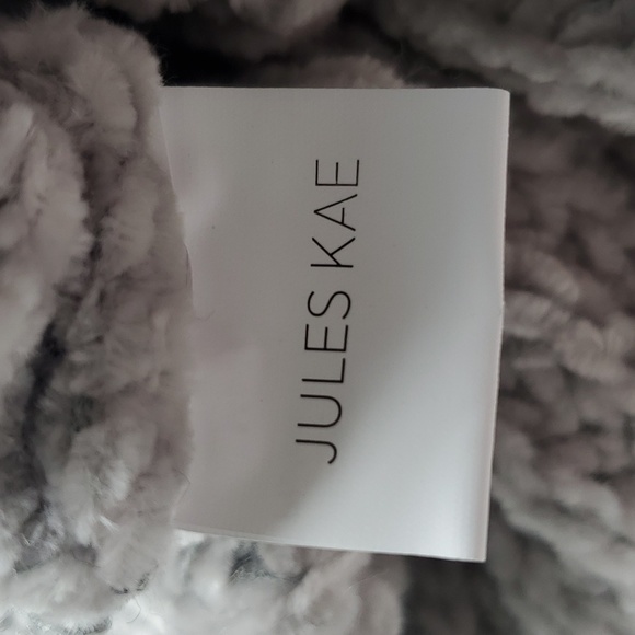 🍒Jules Kae Women's Beanie - Picture 4 of 8